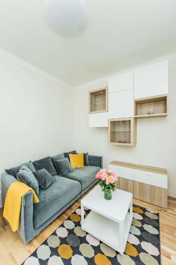 Lovely 1-Bedroom Apartment In Kaunas Old Town Exteriér fotografie